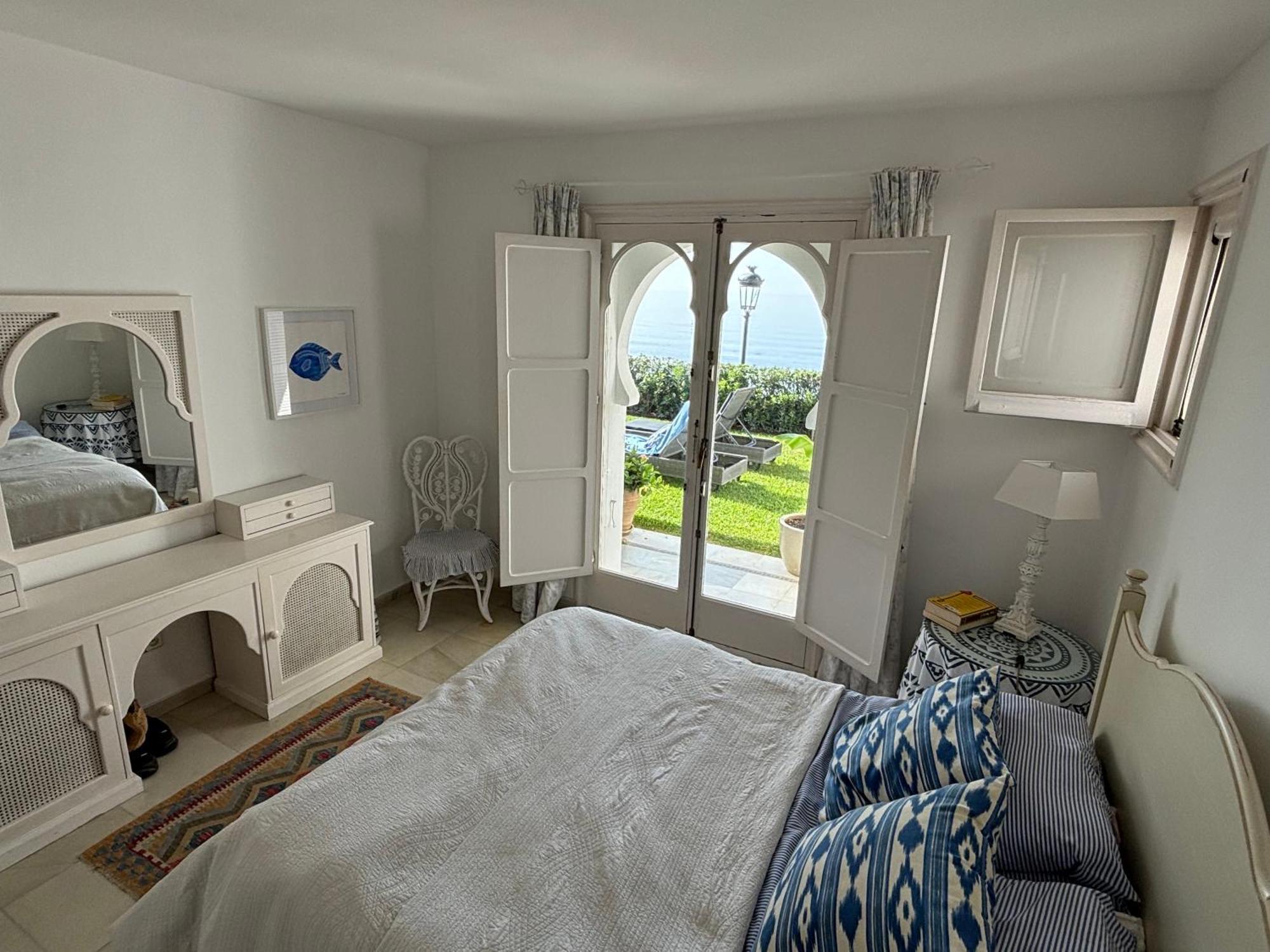 Overlooking , Central, Quiet, Parking, Swimming Pool Marbella