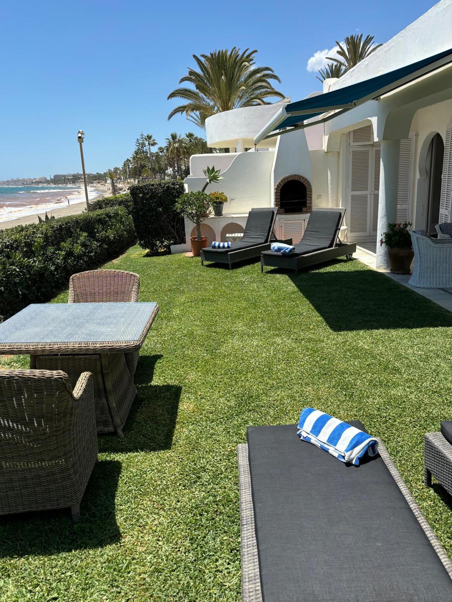 Overlooking , Central, Quiet, Parking, Swimming Pool Villa